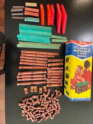 Lincoln Logs 3C set with box but no lid - Image 1 of 4