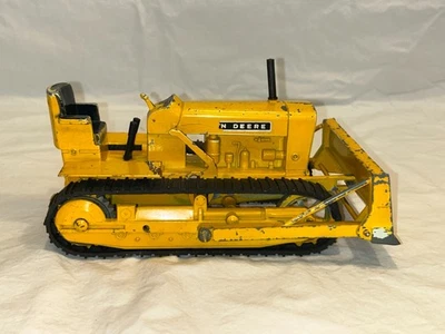 John Deere 型号 1010 履带器带推土机刀片 Ertl 1961 — 第 1/4 张图片