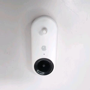 Bird Buddy - Cámara alimentadora de aves al aire libre SOLO - Modelo BNG2004BAA - Probada - Imagen 1 de 3