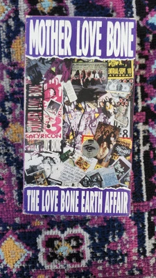 MOTHER LOVE BONE "The Love Bone Earth Affair" (VHS, 1993 Original) 35 Min, Clean Foto 1 de 3