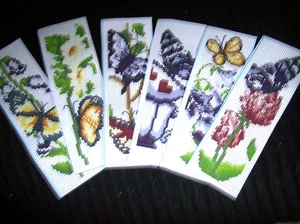 6-TEILIGES KREUZSTICH-LESEZEICHEN-SET - SCHMETTERLINGE - Bild 1 von 1