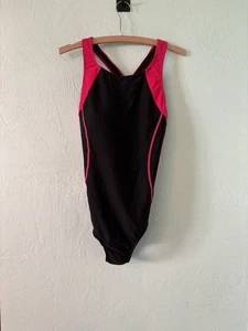 My Charmo Damen großer schwarz pink Badeanzug UPF 50+ Racerback Neu mit Etikett - Bild 1 von 4