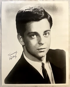 Tom Rettig handsigniert B&W 8x10 ""LASSIE"" Jeff Miller KINDERSCHAUSPIELER Kopfschuss *SELTEN* - Bild 1 von 2