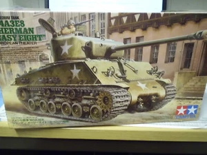 Tamiya 1:35 35346 US Medium Tank M4A3E8 Sherman Easy Eight  NEU OVP - Foto 1 di 1