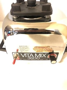 CLEAN Vitamix Stainless Steel Super 3600 Blender Mixer motor base - Picture 1 of 5