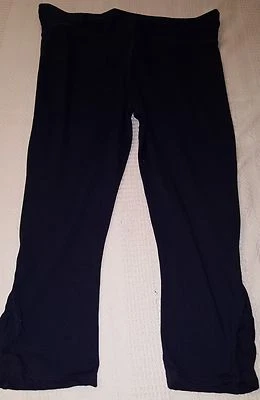 Kyodan yoga pants black size medium 12% spandex 32X20 cropped at legs nice* - Image 1 of 4