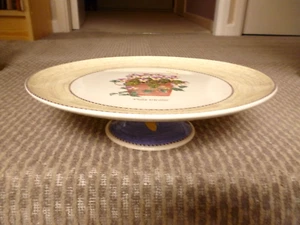 WEDGWOOD SARAHS GARDEN FOOTED / PEDESTAL CAKE STAND - Picture 1 of 3