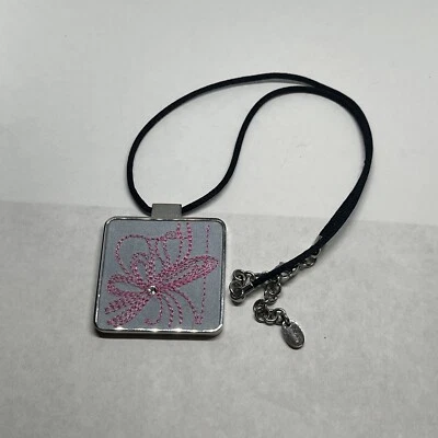 Swatch Bijoux Jewelry: Necklace " Flowercage " Amulet/Butterfly A - Image 1 of 4