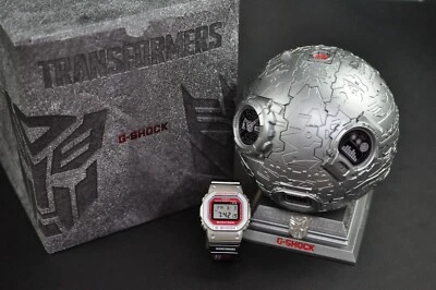 Casio Transformers x G-Shock Megatron DW-5600MEGA22-8PFT Casco Packagin 2022 - Imagen 1 de 4
