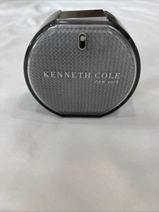 Kenneth Cole Spray Kölnisch Wasser für Herren 3,4 flüssige Unzen 80 % übrig. Dieser ist nicht für den Gebrauch bestimmt - Bild 1 von 3