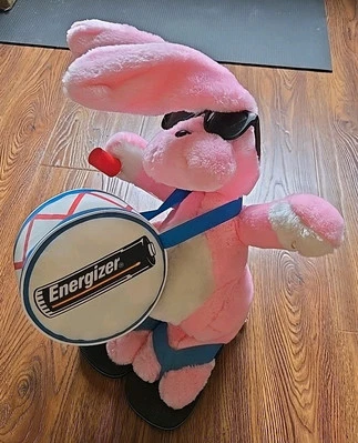 Peluche Energizer Bunny 1997 con chanclas reales 22" rosa felpa conejo. 1 baqueta Foto 1 de 4