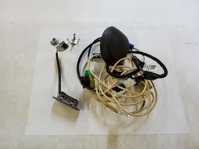 GPS Satellite Roof Antenna w/ Cable | Fits 2019-2020 Ford F150 - Image 1 of 4