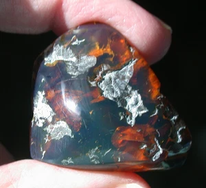 Schöner blauer burmesischer Burmit Bernstein Fossil aus Dinosaurieralter groß 9 Gramm - Bild 1 von 9