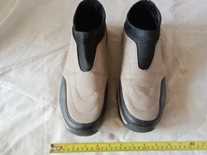 COTTON TRADERS SIZE 11 MEN`S USED SHOES SOME MARKS ON THEM (D49) - Picture 1 of 9