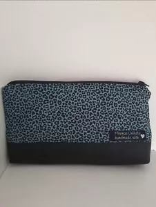 *Unikat* Kosmetik Tasche Etui Clutch handmade Leo animalprint Blau Kunstleder - Bild 1 von 1