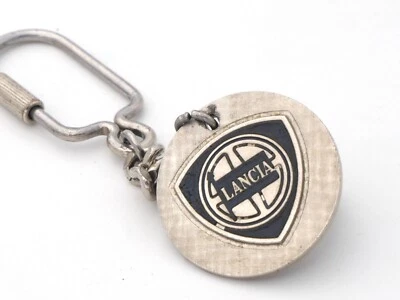 PORTE CLÉS ANCIEN - AUTOMOBILE - LANCIA - Photo 1/2