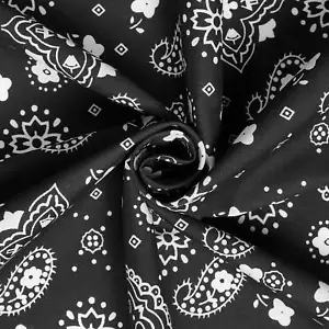 Bandana Paisley Print Cotton Broadcloth 60" Wide Sold By The Yard - Picture 1 of 12