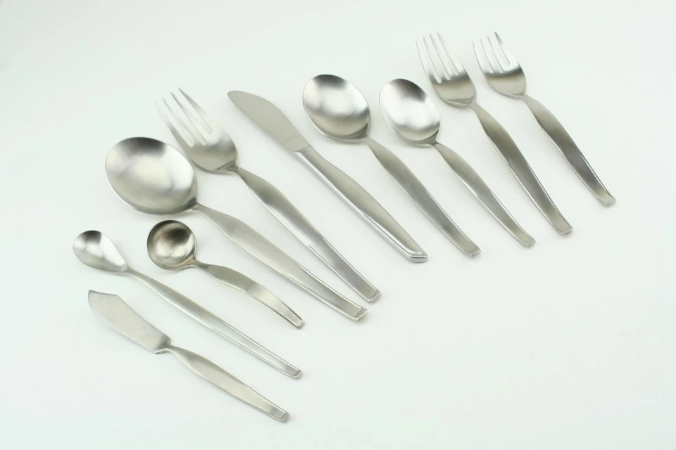 Cubiertos de acero inoxidable Noritake Fantasy 18/8 acabado satinado Japón tu elección Foto 1 de 1