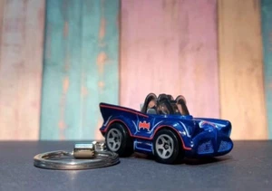 BAT MOBILE CLASSIC TV SERIES HOT WHEELS DC COMICS PORTACHIAVI key chain key ring - Imagen 1 de 5