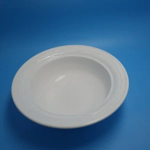 Corning Serving Bowl Elegance White Flora Leaf Round Ceramic  L 21 08 - Picture 1 of 5