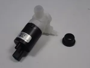WINDSHIELD WASHER PUMP FOR CHRYSLER PT CRUISER 00-10 VOYAGER 01-07 JEEP DODGE - Picture 1 of 1