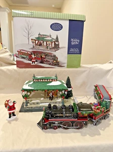 Department 56 Holiday Gift Set "Home For The Holidays Express" Train Perry Como - Picture 1 of 19