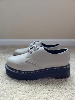 Dr. Martens platform derby shoes womens 10 warmed stone - Image 1 of 4