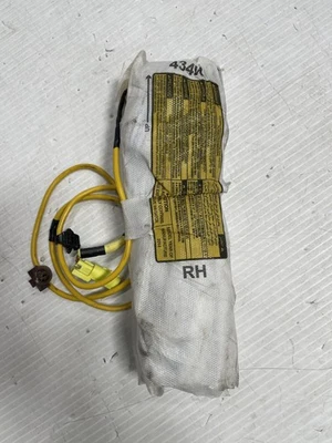 2016 2017 2018 2019 2020 TOYOTA SIENNA (RH) RIGHT SIDE SEAT AIRBAG OEM - Image 1 of 4