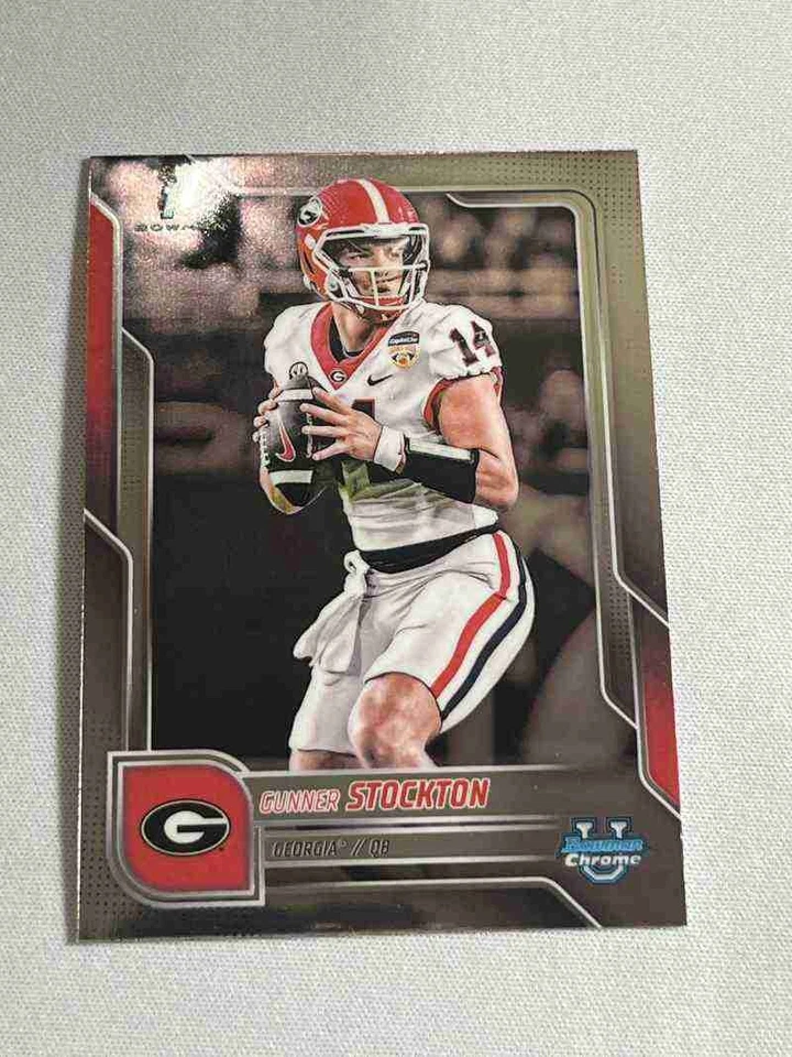 Fútbol americano universitario Bowman Chrome 2025 elige tu base #1-200 - compra más y ahorra Foto 1 de 1