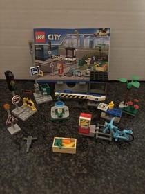 LEGO City: Build My City Accessory Set (40170)