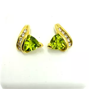 Orecchini a perno oro giallo 14 kt peridoto trilione diamanti tondi grammi 2,70 - Foto 1 di 11