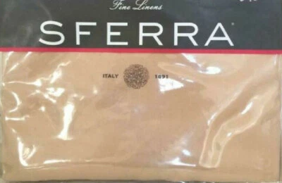 JUEGO DE 4 PIEZAS SFERRA FIONA QUEEN CON FUNDA NÓRDICA, FUNDAS PLANAS Y DE ALMOHADA EN COLOR CAMEL*** Foto 1 de 2