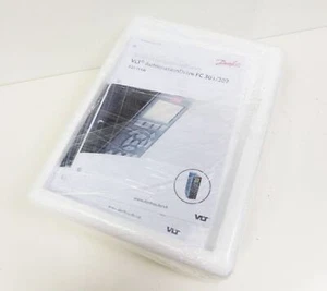 Danfoss FC-302PK25T2E20H1 131B0205 0,25kW / 0,33HP SW: 08.10-Lng1 -unused/OVP- - Bild 1 von 2