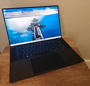 Dell Precision 15 5570 Laptop - i9-12900H/64GB RAM/512GB SSD/RTX A2000/4K Touch - Picture 1 of 5