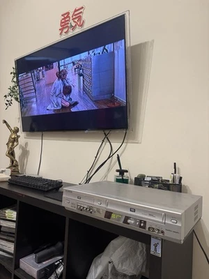 Lettore Vhs/dvd Samsung Senza Telecomando - Immagine 1 di 4