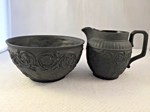 Vintage Wedgwood Black Basalt Cream Jug & Sugar Bowl, thistles, harp, rose... - Picture 1 of 17