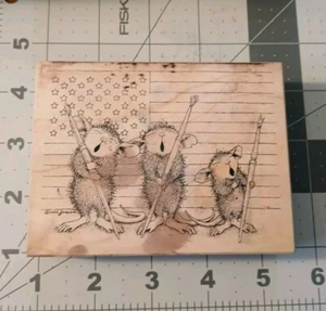 House Mouse Showing Our Colors Wood Mounted Rubber Stamp - Picture 1 of 3