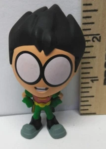 Figura de acción de juguete coleccionable de vinilo Robin Funko Mystery Minis Teen Titans GO - Imagen 1 de 5