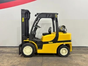 2017 YALE GLP080VX 2 STAGE 8000LB PNEUMATIC LPG FORKLIFT STK 14067 - Picture 1 of 13