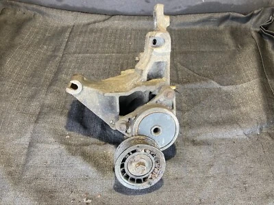 01-03 Soporte y pernos alternador Ford Escort DOHC Zetec 2,0 L 98bb10039ad (daños Foto 1 de 4