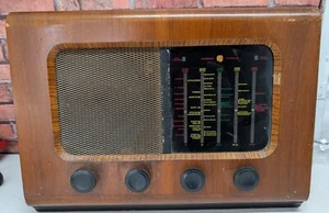 Radio válvula de mesa Pye P.45 años 50 para restauración (sin probar) - Imagen 1 de 9