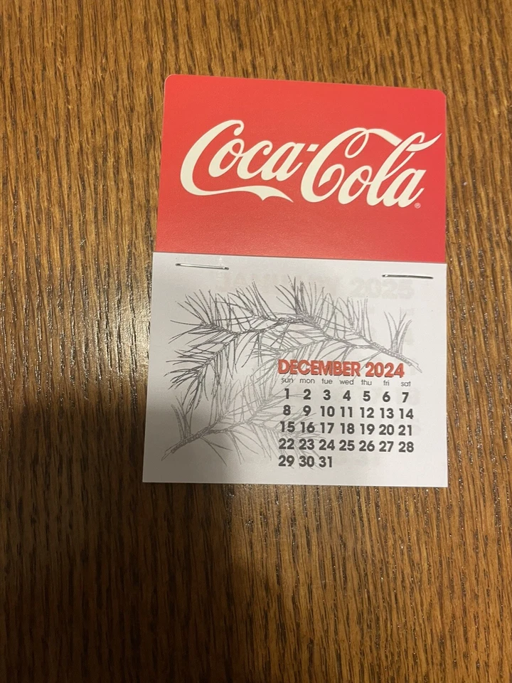 Новый 2025 красный рыбий хвост Coke приборной панели календарь - Изображение 1 из 1