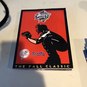 1999 WORLD SERIES PROGRAM*--YANKEES VS THE BRAVES - Picture 1 of 2