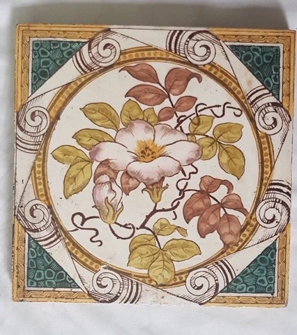 STUNNING FLORAL MOTIF ANTIQUE SIX INCH TILE Cover