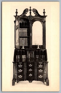 Postcard Winterthur DE c1960s Magogany Block Front Desk & Bookcase c1765-75 - Picture 1 of 2