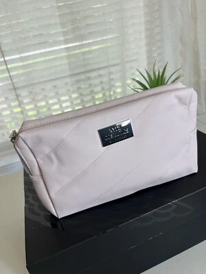 (6) Bolsas Bolsa de Maquillaje Kylie Cosméticos Rosa Suave (LOTE DE 6) ¡¡Nuevas!!! Foto 1 de 4