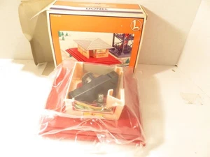 LIONEL TRAINS- 12962 OPERATING WHISTLE SHED - 0/027- NEW- B19 - Picture 1 of 5