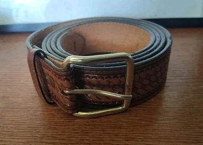 Cinturón Western 52 hecho a mano de cuero genuino de grano completo con hebilla para hombre Foto 1 de 4