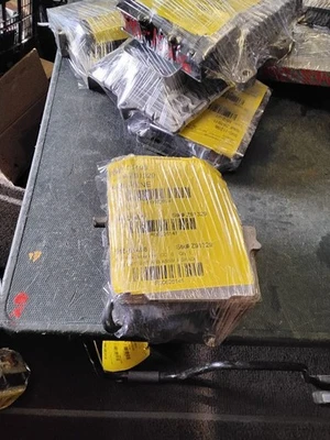 Conjunto de pieza de freno antibloqueo Opt NW7 para Chevrolet Suburban 1500 2000-2002  Foto 1 de 4