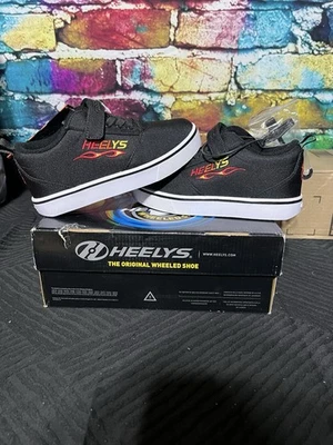 Heelys Pro 20 X2 Size 2y - Image 1 of 4